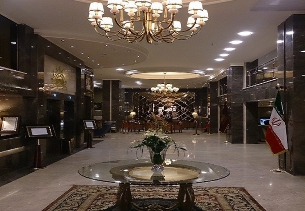 هتل ایران زمین